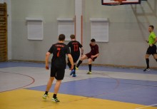 [fot. facebook.com/ŻukowskaLigaFutsalu] Kolejna seria spotkań Żukowskiej Ligi Futsalu - powiększ